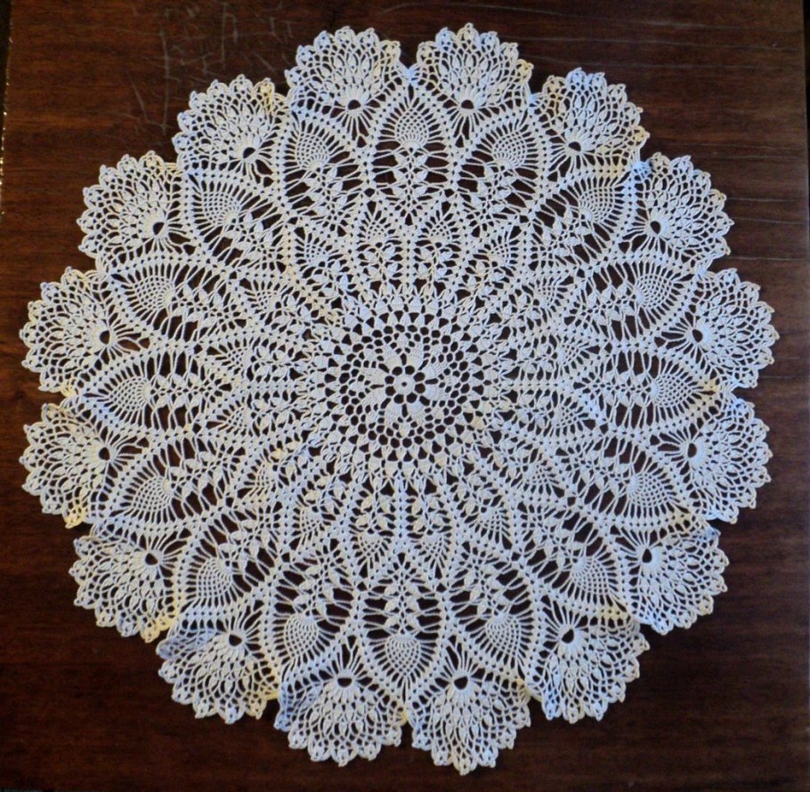 Красивые вязаные салфетки