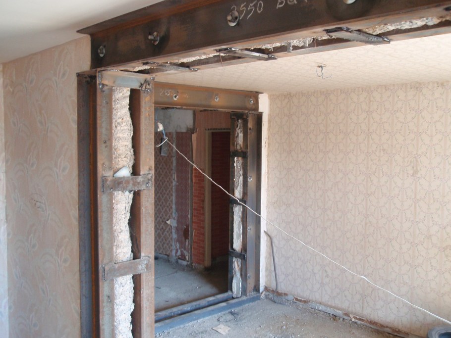 Пробивка дверного проема 2000 мм