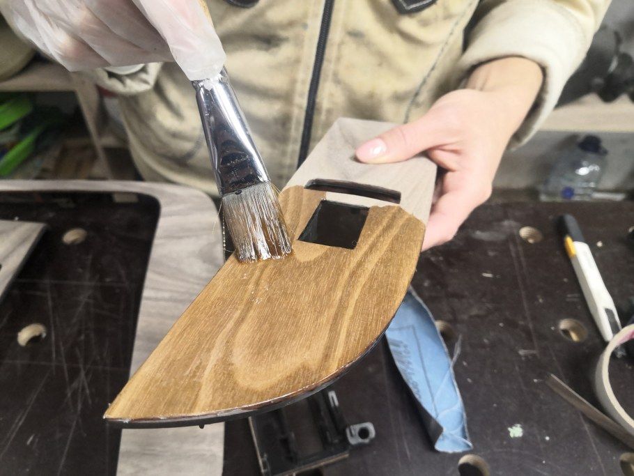 Шпон в автомобиле