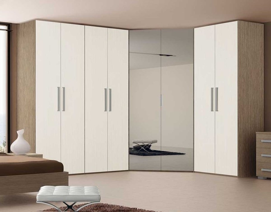 Шкаф в спальню