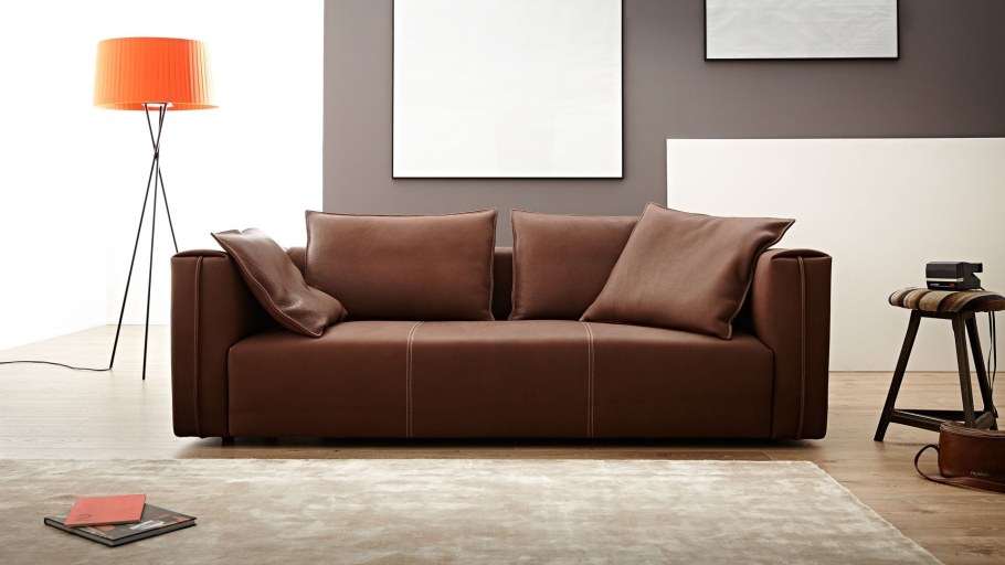 Диван в интерьере