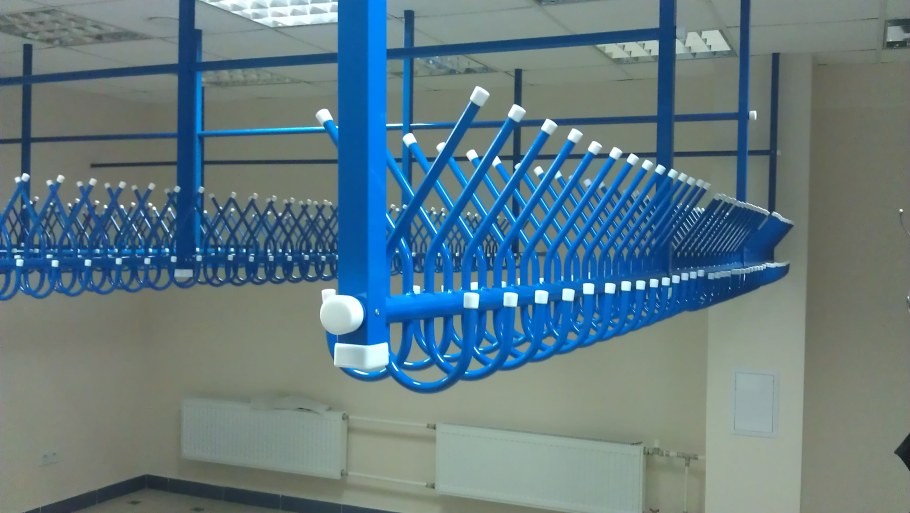 Подвесные вешалки для гардероба