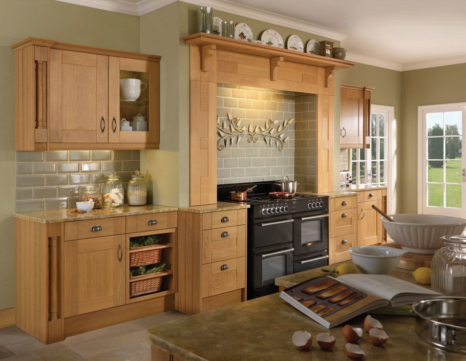 Кухонный гарнитур натуральный дуб