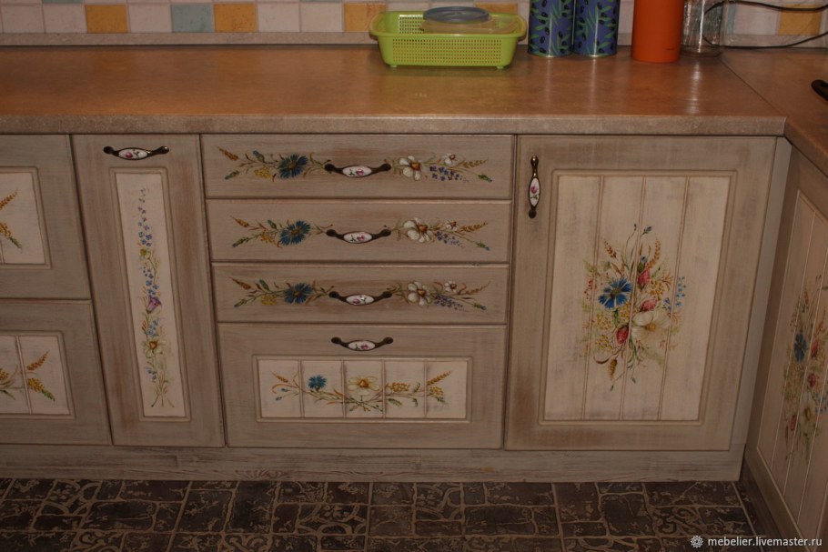 Кухни из массива дуба в стиле Прованс