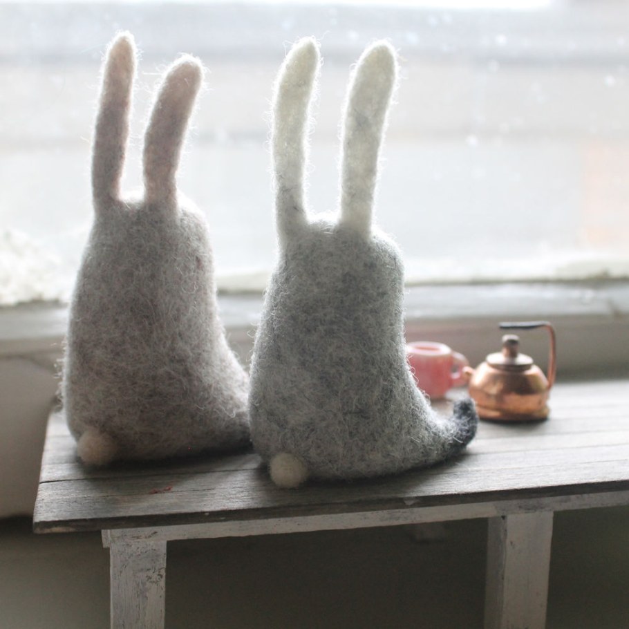 Заяц валяние из шерсти