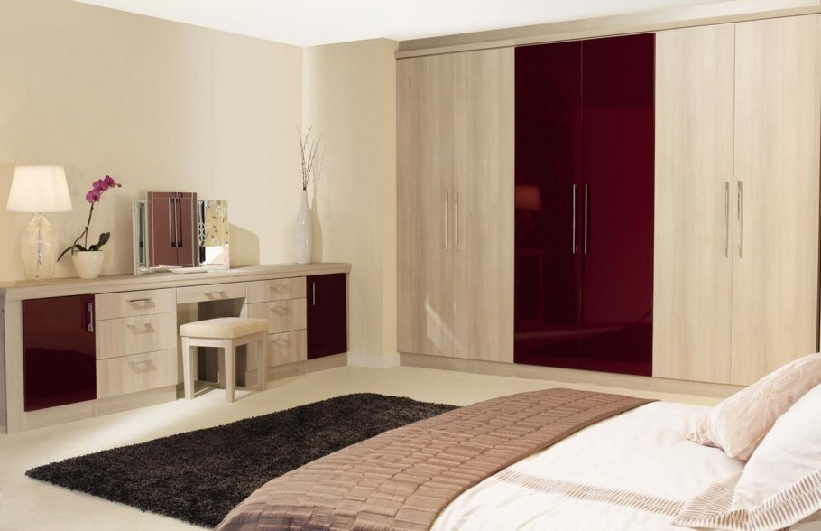 Шкаф для спальной