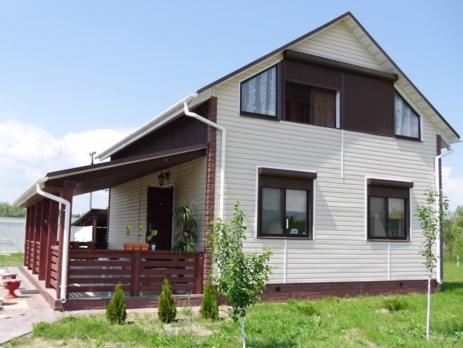 Отделка частного дома сайдингом