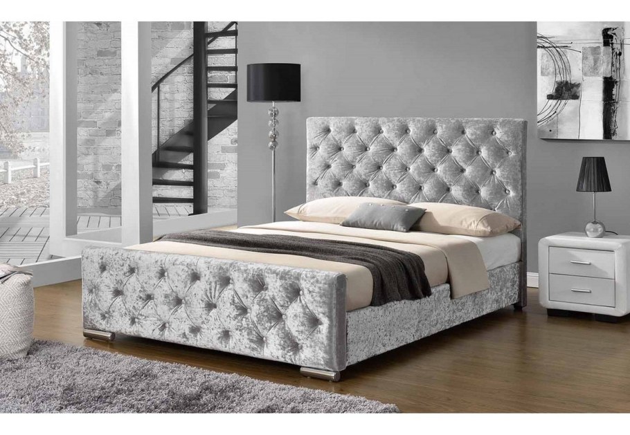 Стеганое изголовье кровати