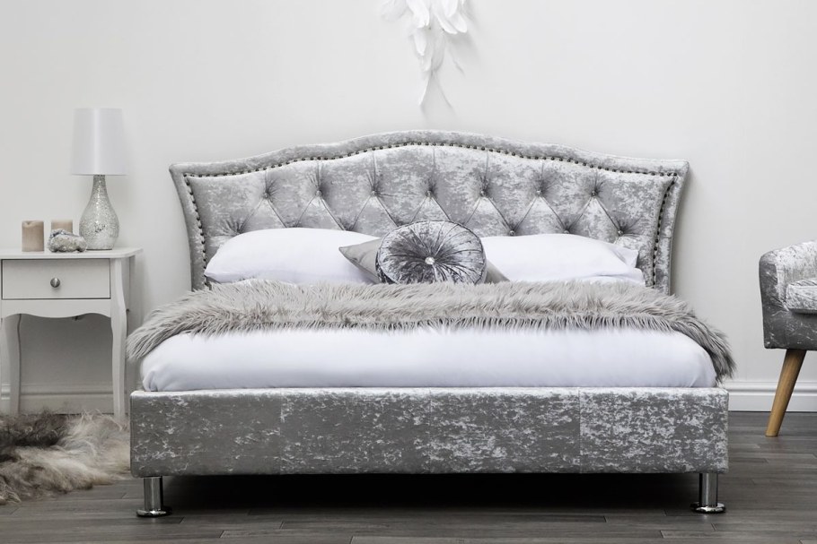 Кровать серебряный вельвет