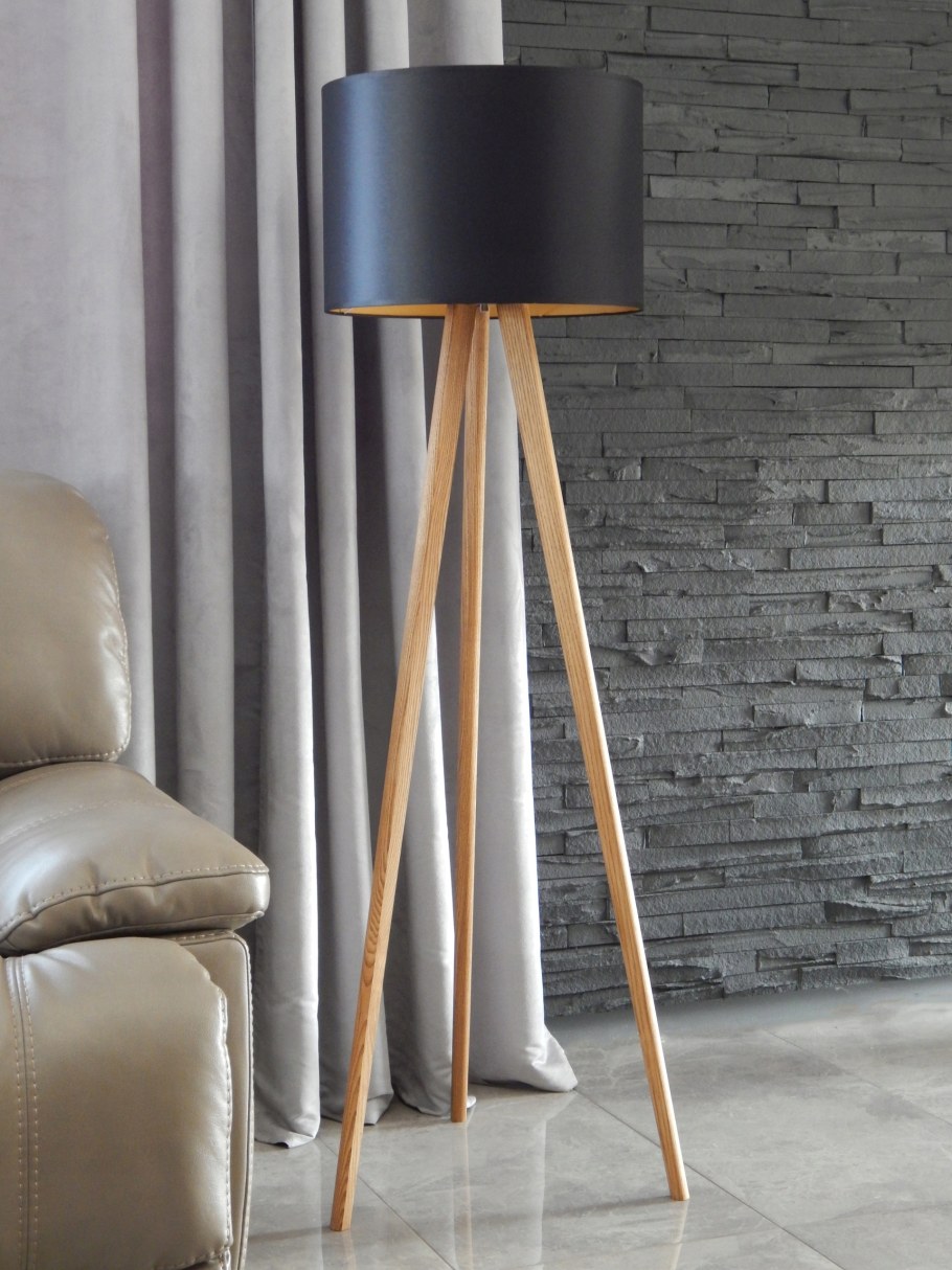 Торшер Chiaro Бернау 490040401