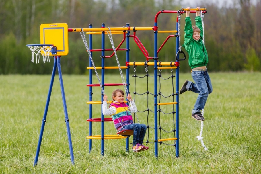 Уличный спортивный комплекс космодром романа