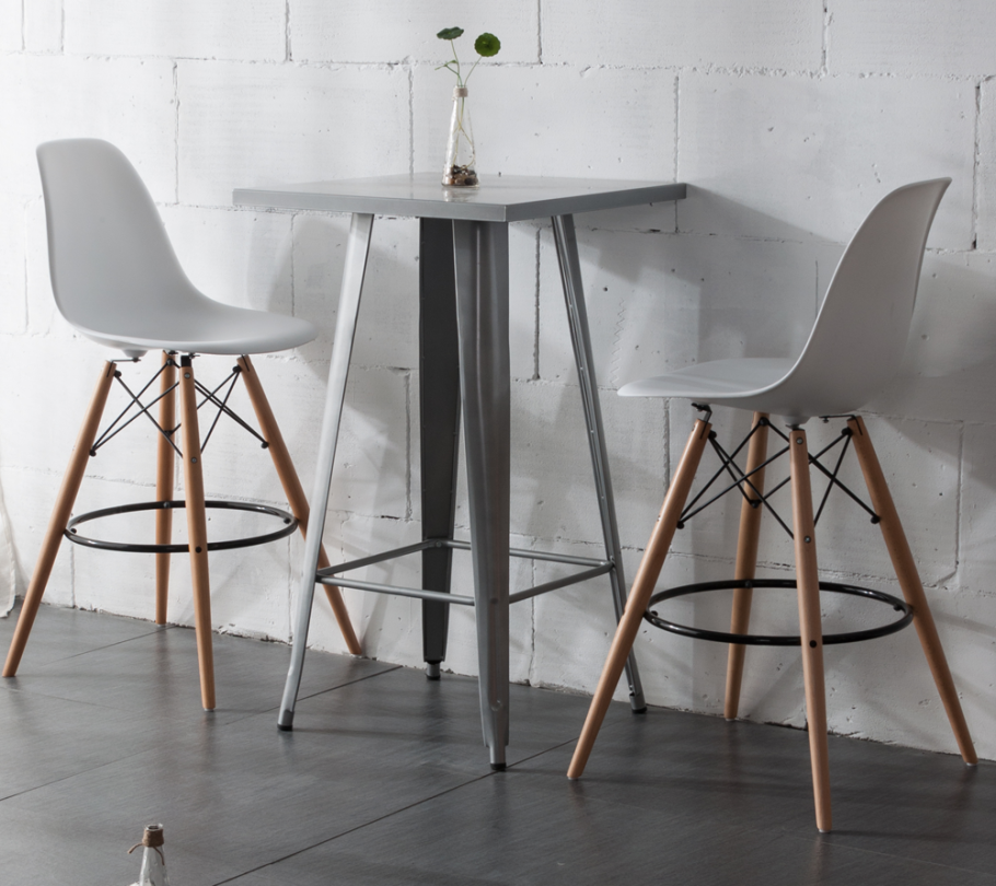 Стул барный Eames pp652