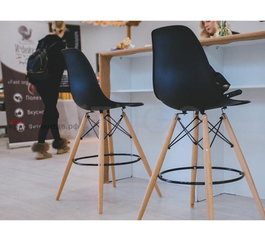 Барный стул SC-403 Eames белый