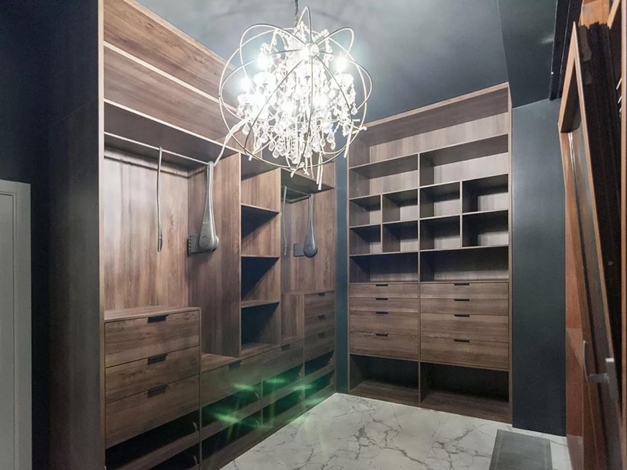 Гардеробная из ЛДСП Эггер