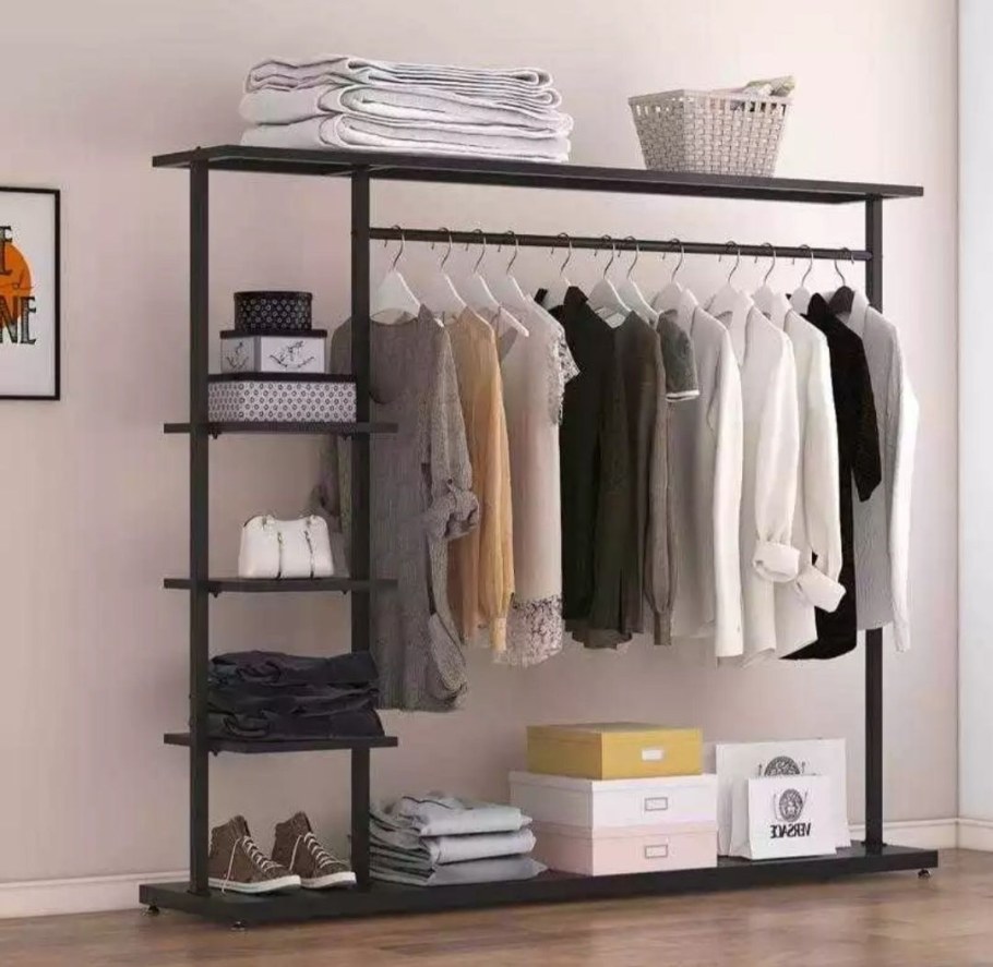 Вешалка в гардеробную