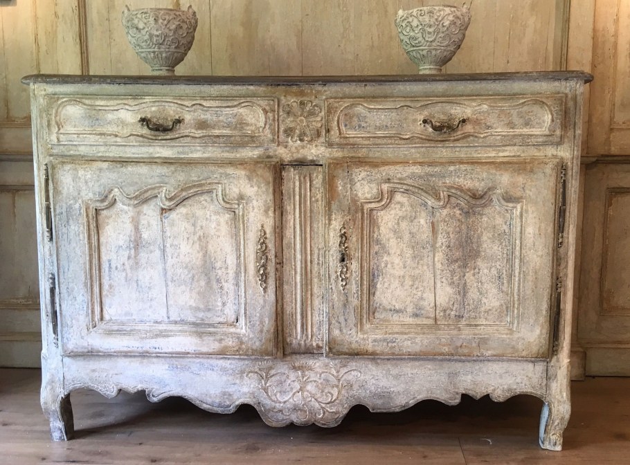 Перекраска мебели с патиной