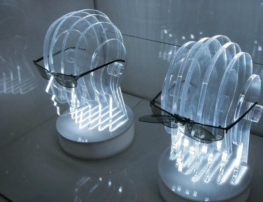 Изделия из оргстекла с подсветкой