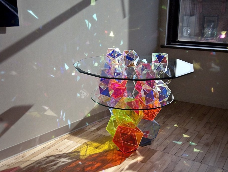 Стеклянные столы Sparkle Geometric Table от Джона Фостера