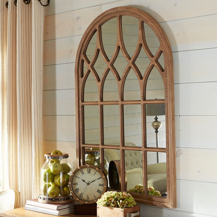 Декоративное окно в интерьере