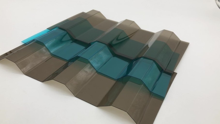 Профилированный монолитный поликарбонат МП-20