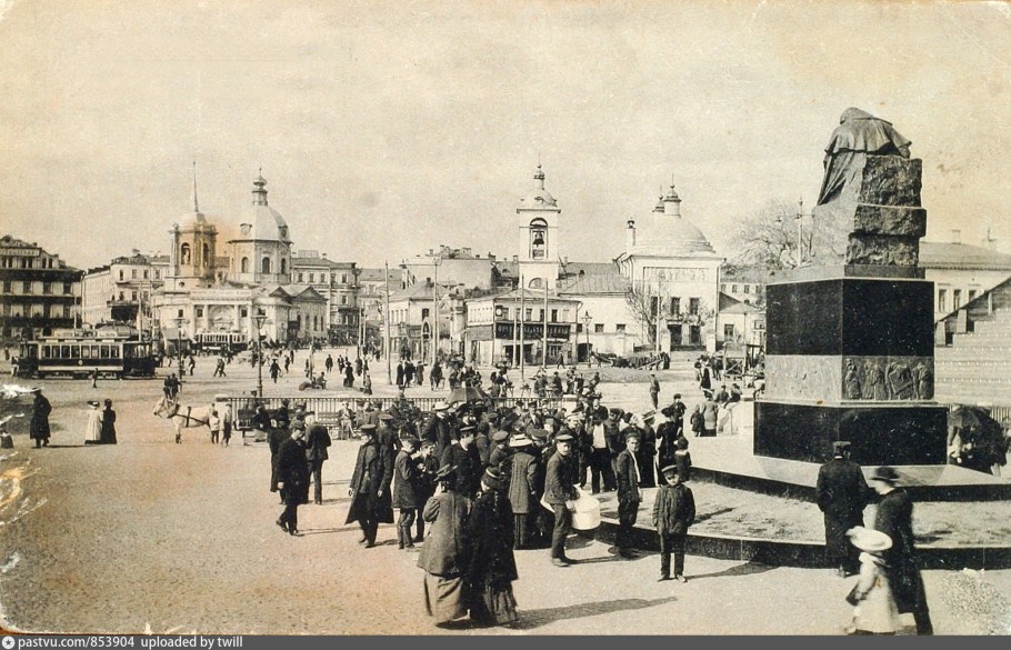 Арбатская площадь в начале двадцатого века