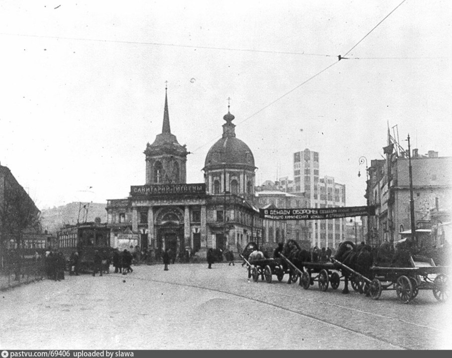 Храм Бориса и Глеба на Арбатской площади