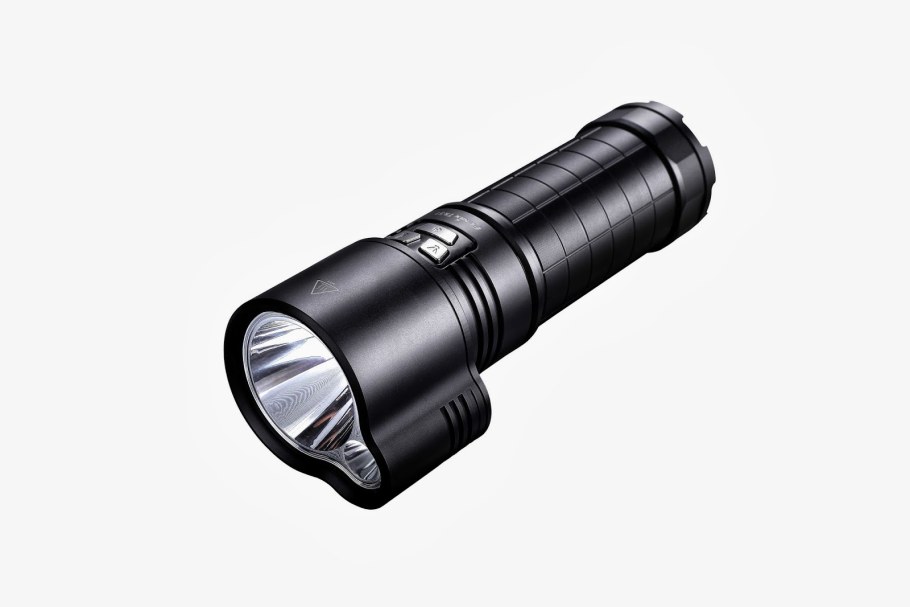 Тактический фонарь Fenix tk51