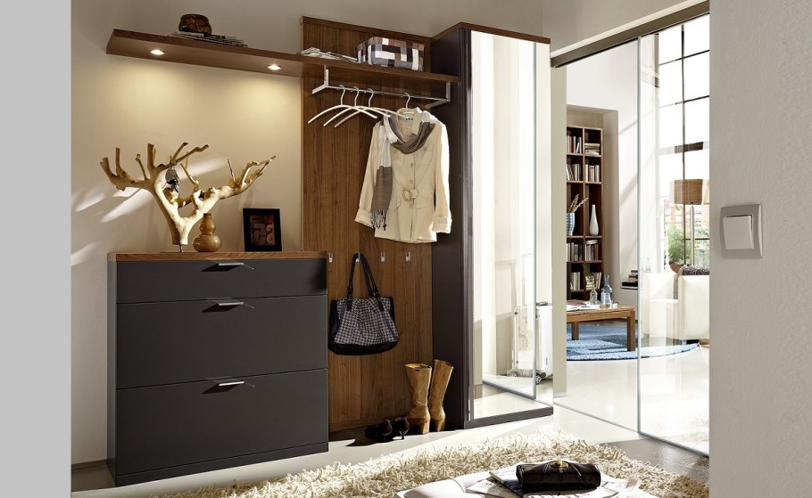 Вешалка с комодом в прихожую