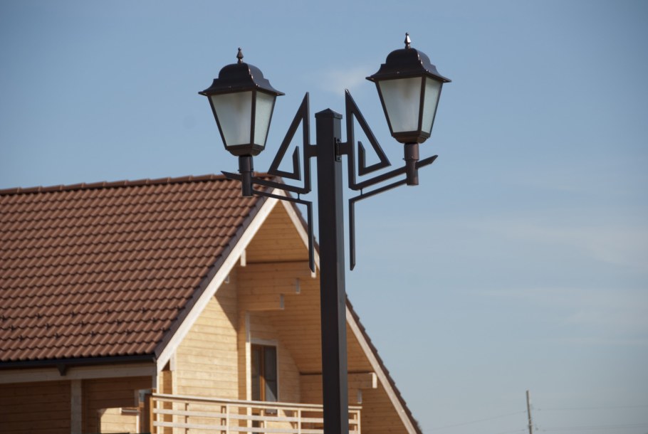 Уличное освещение на Столбах