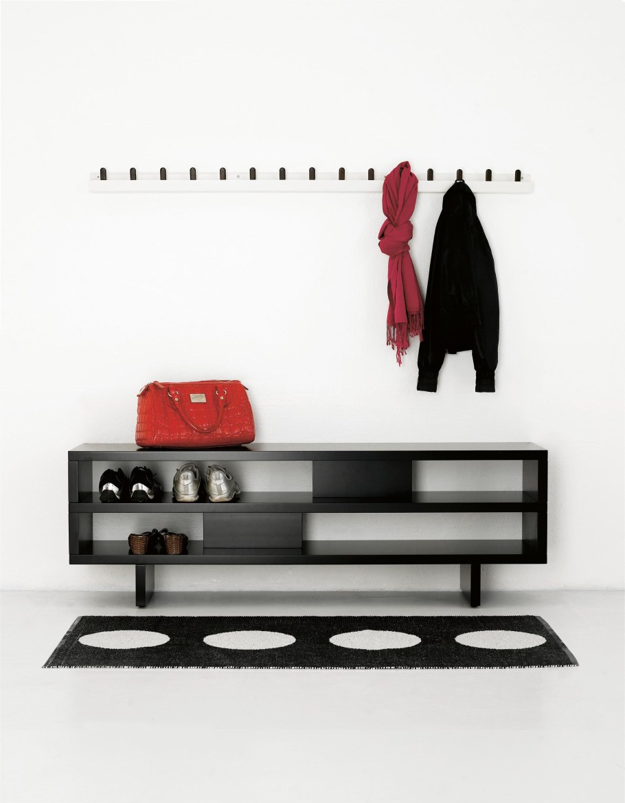 Круглая вешалка в прихожую