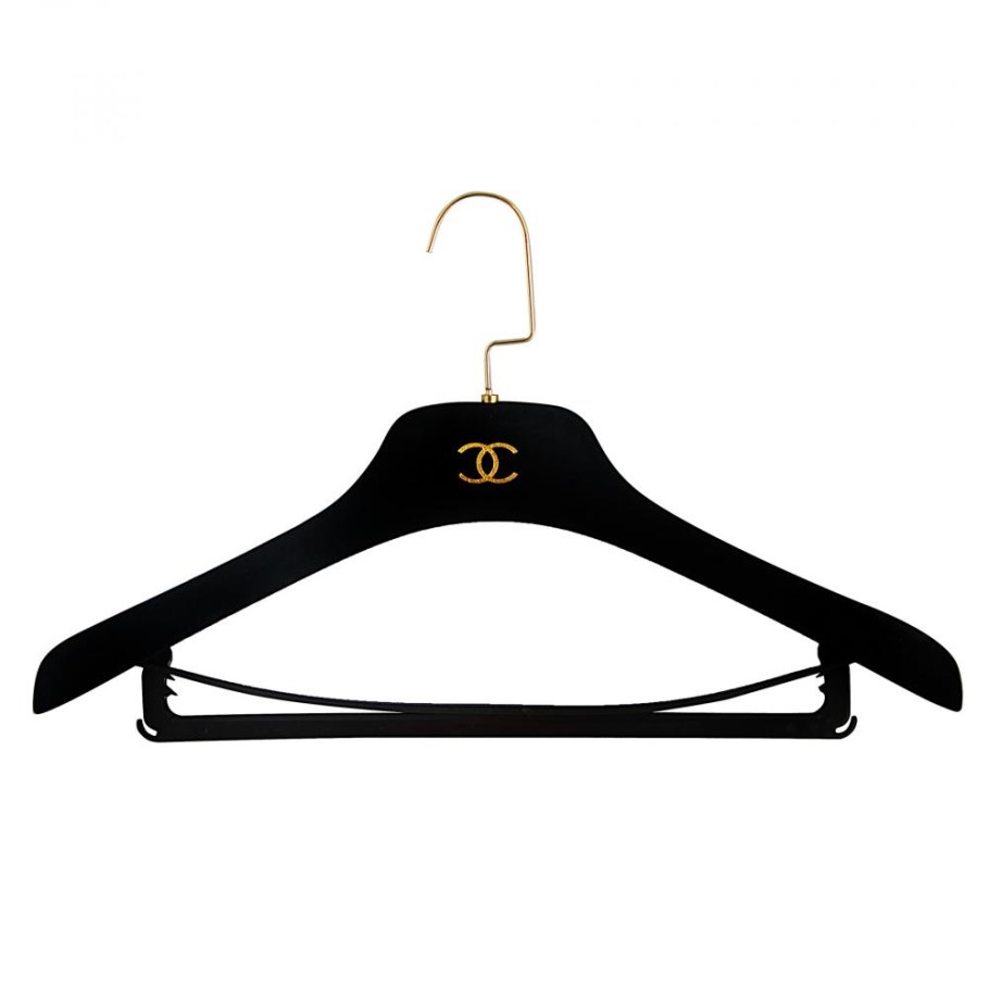 Вешалки для одежды плечики широкие