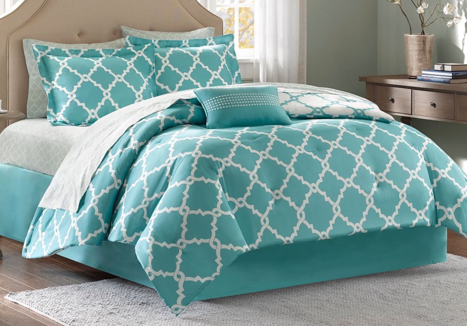 Coverlet PNG
