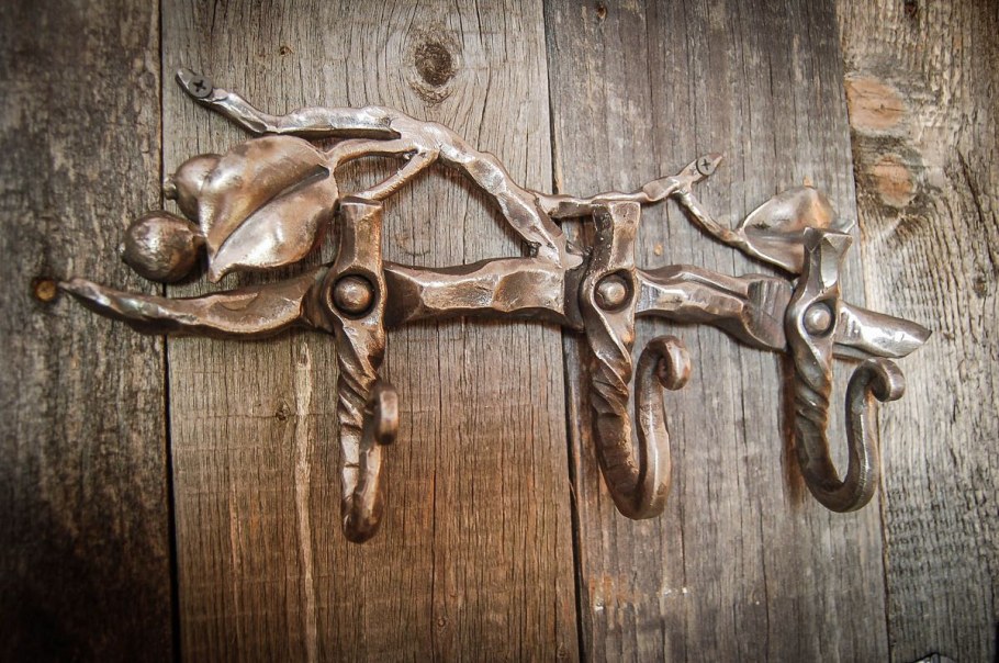 Старинная художественная ковка