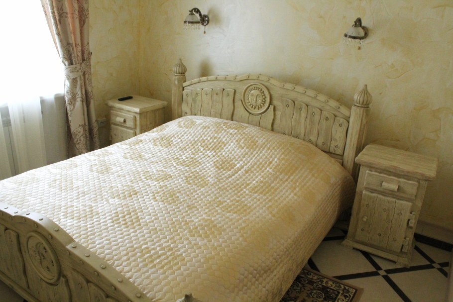 Барская кровать