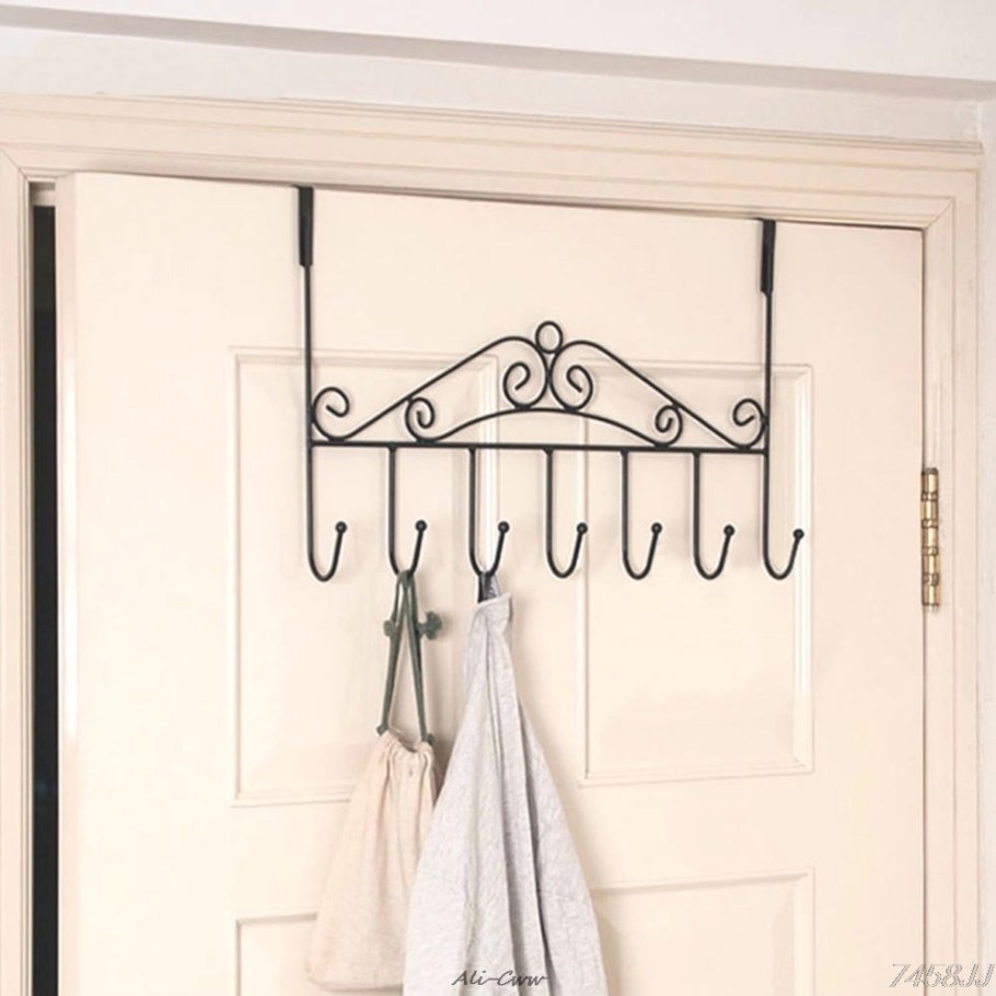 Вешалка на дверь