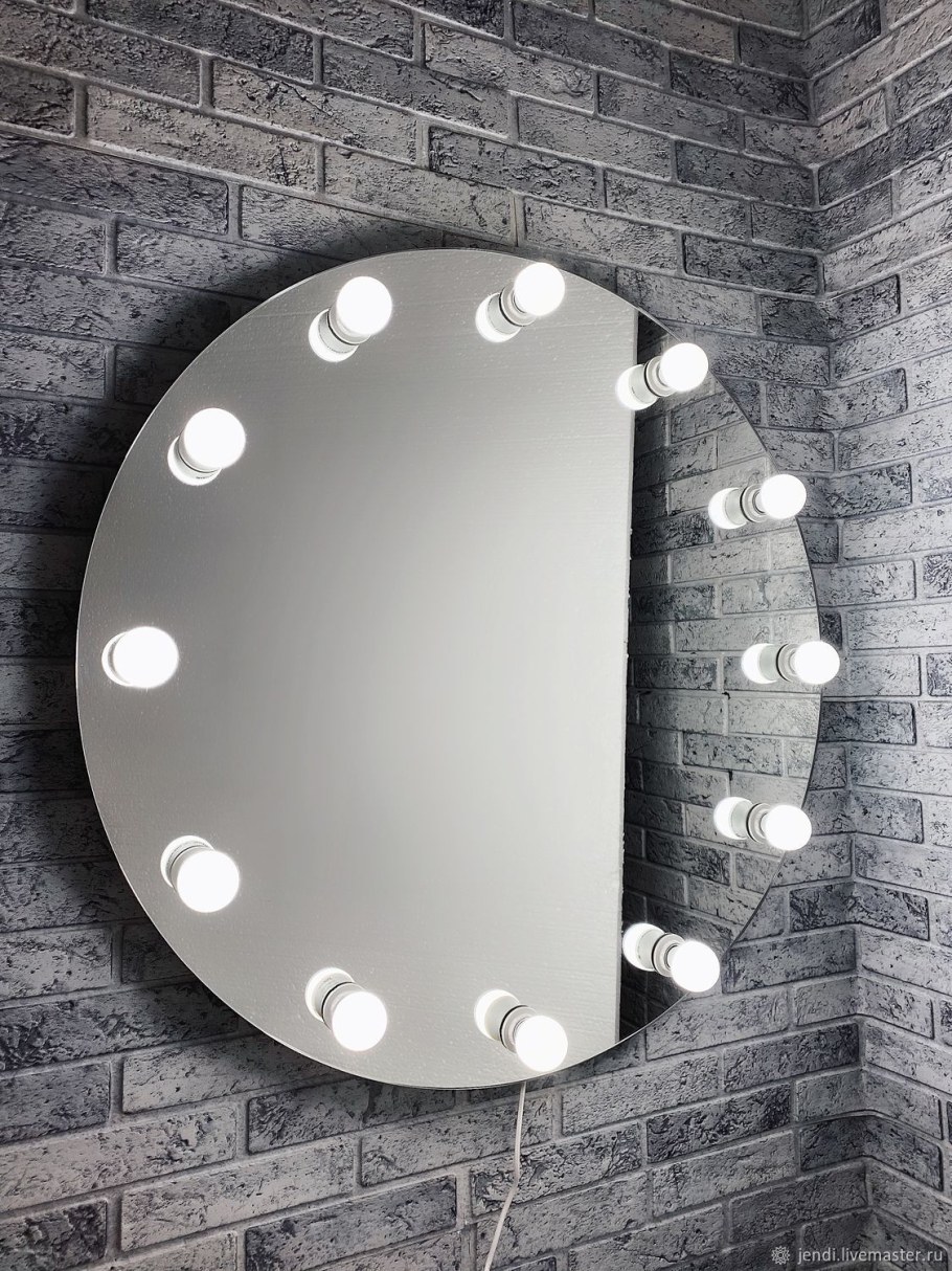 Гримерное зеркало с лампочками 80 на 80