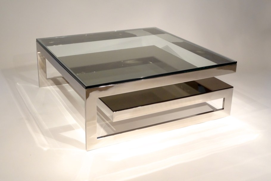 Журнальный столик из нержавейки и стекла