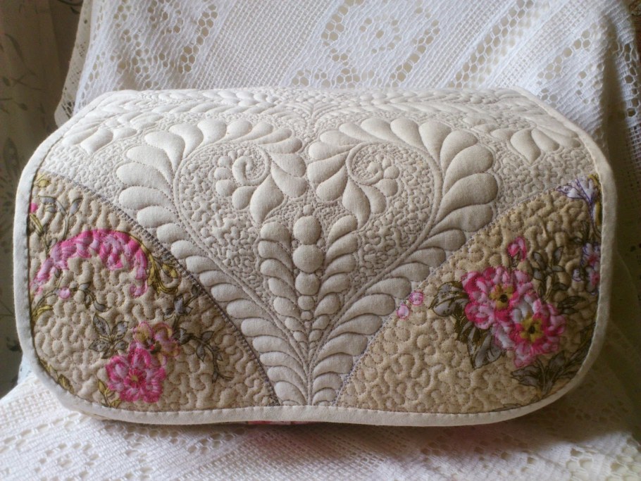 Текстильная хлебница пэчворк