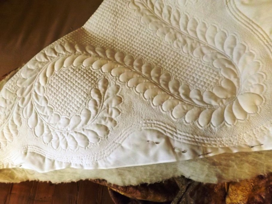 Стеганая ткань на синтепоне