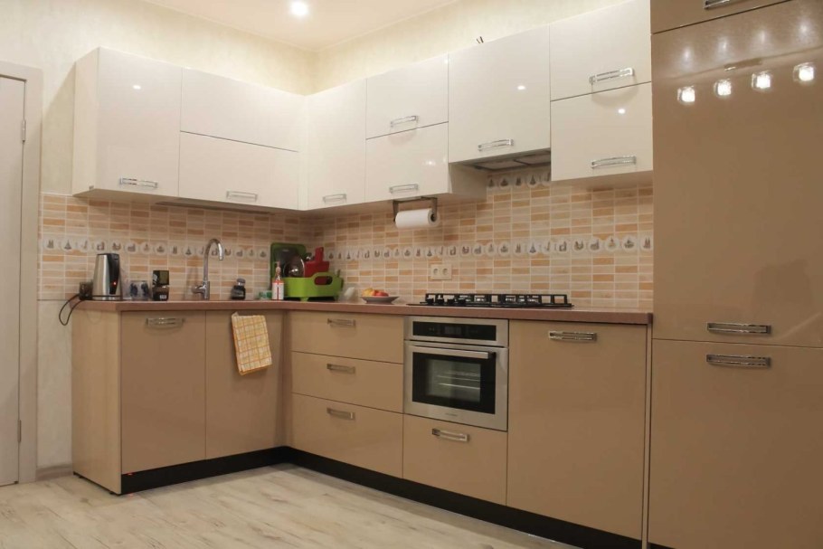 Кухня ваниль капучино глянец