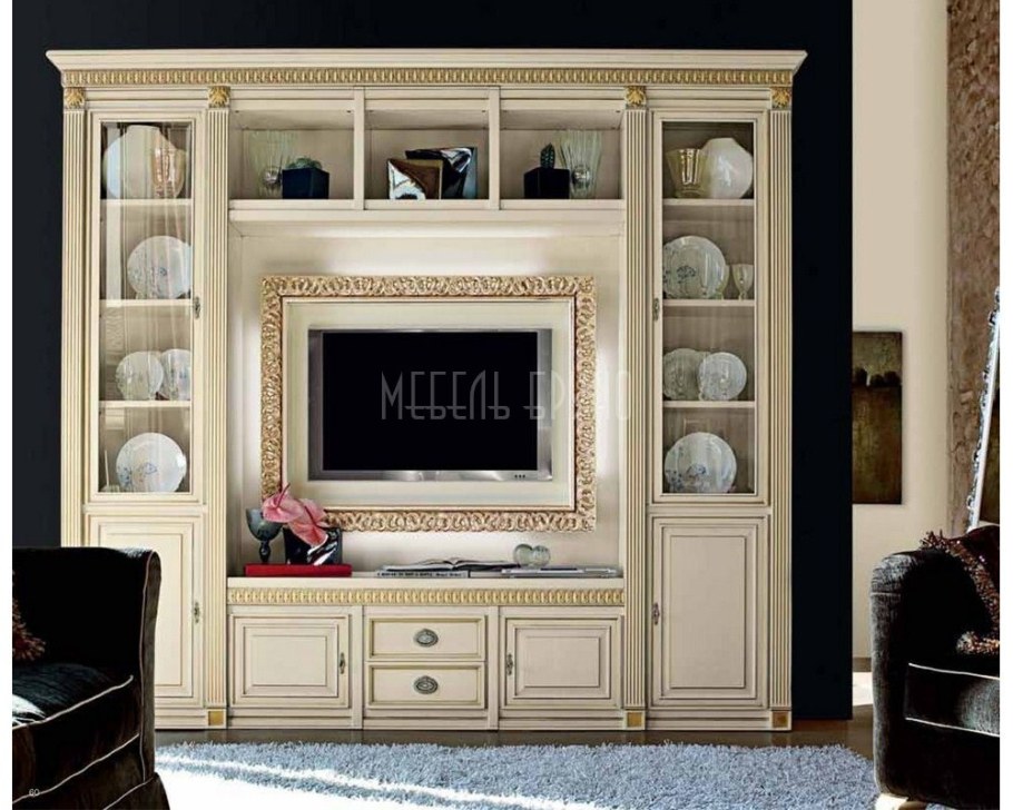 Стенка в классическом стиле