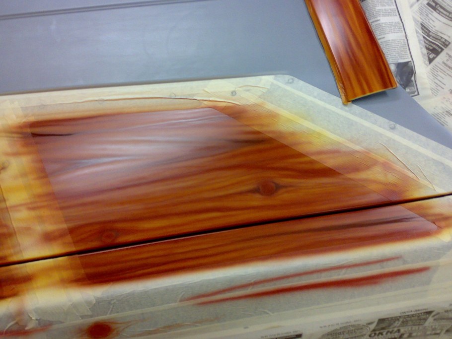 Аэрография на дереве