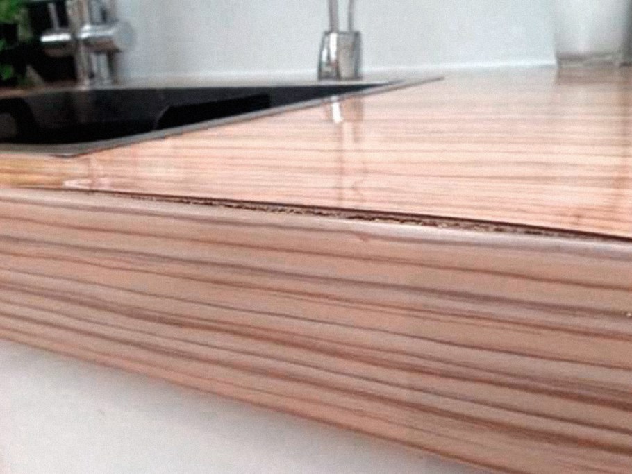 Столешница с кромкой ПВХ