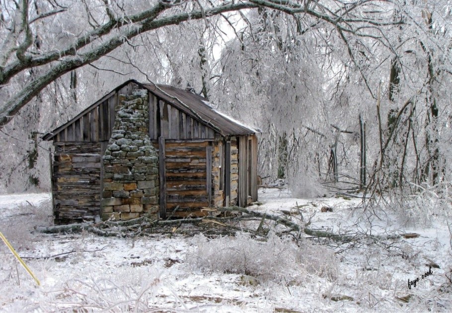 Заброшенный дом зима