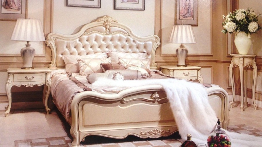 Спальный гарнитур Версаче Италия