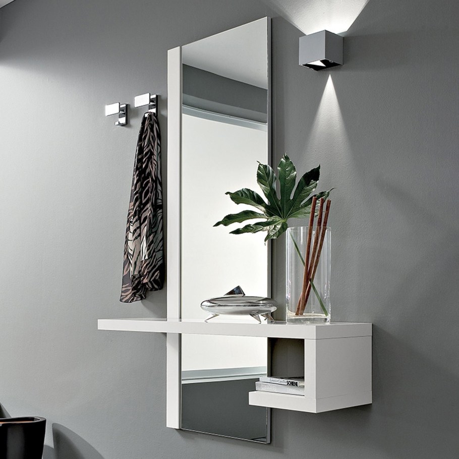 Консоль с зеркалом в прихожую