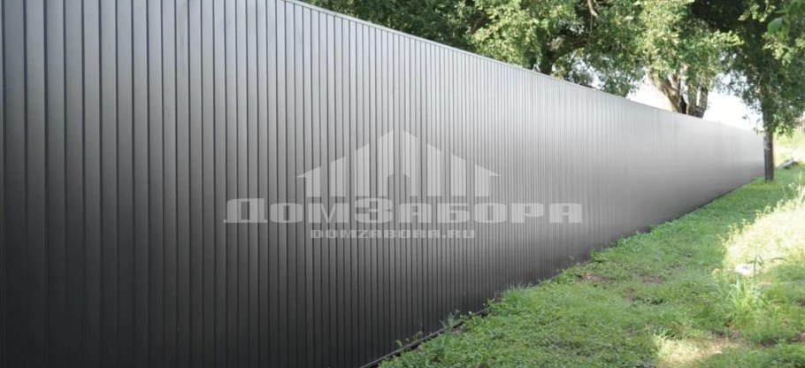 Забор из металлопрофиля