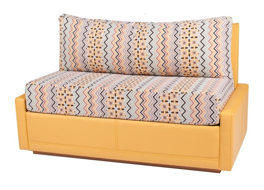 Маленький диван