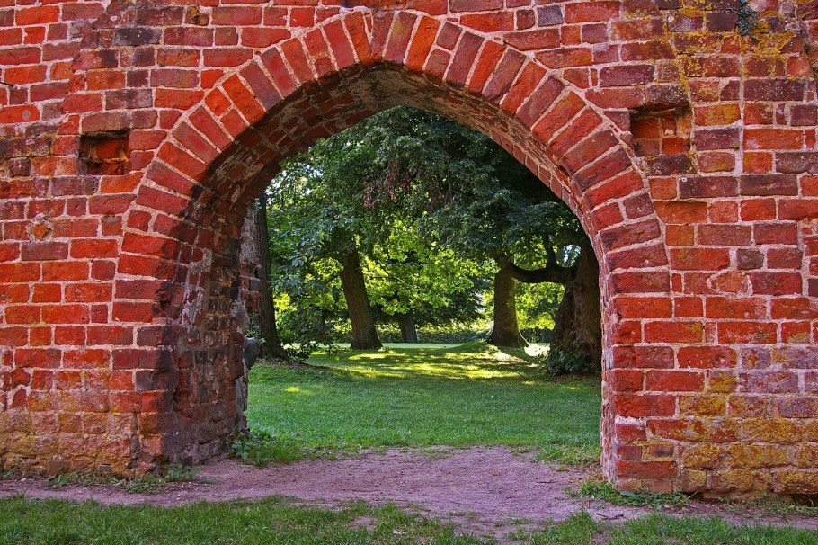 Каменная арка в вальхейме
