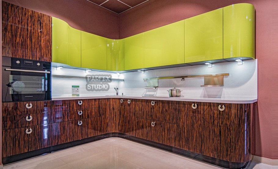 Кухни из шпона